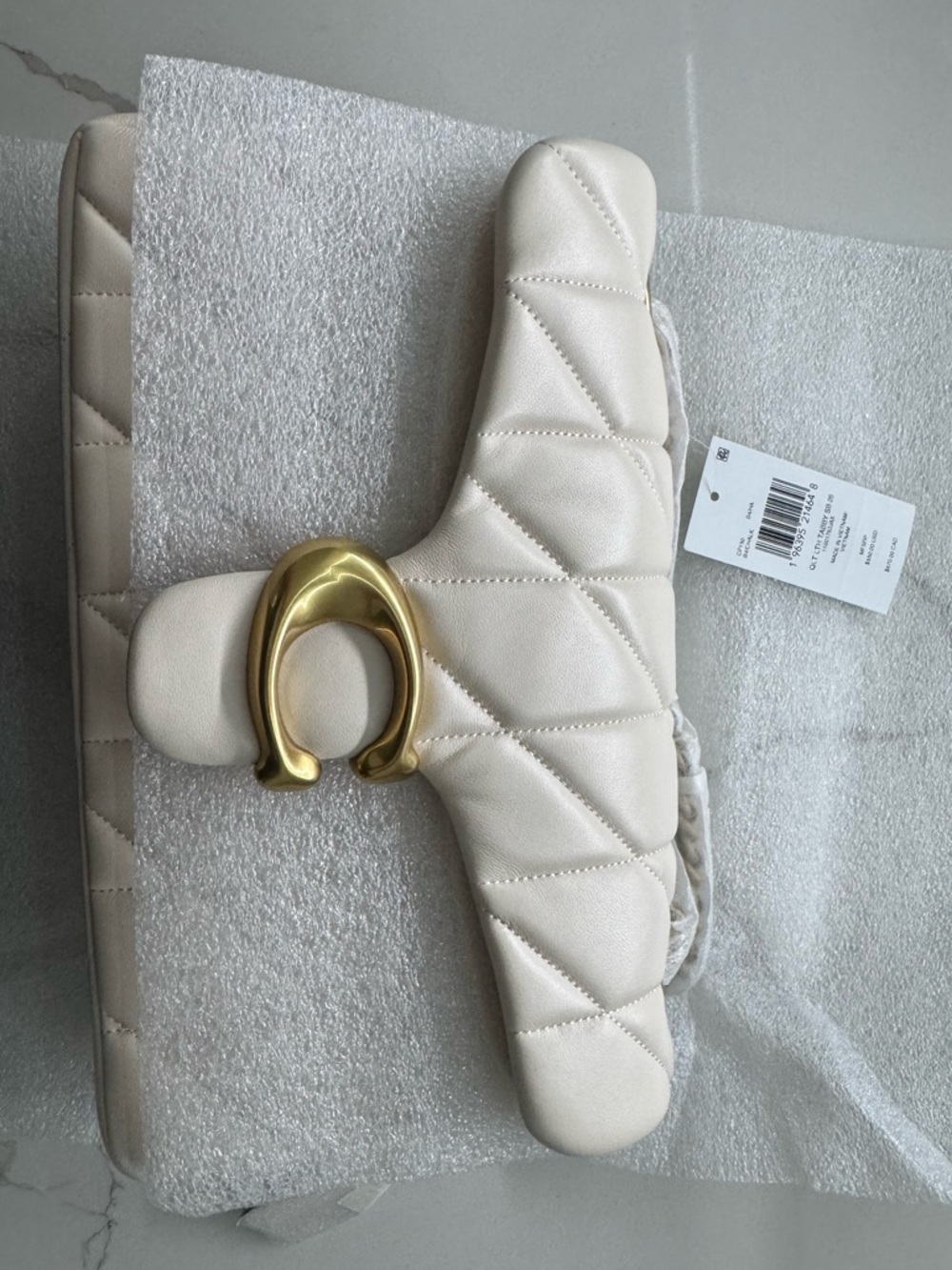 BRAND NEW - Coach Tabby Shoulder Bag 26 in Chalk with Gold Hardware - Picture 4 of 8